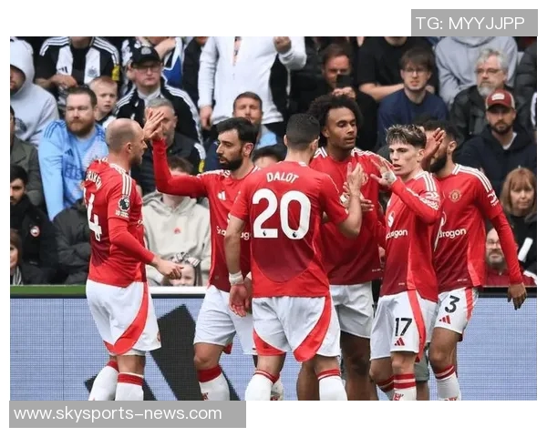 英超激战:多特蒙德与拜仁战成平局乌龙球成比赛转折点 英超激战:多特蒙德与拜仁战成平局乌龙球成比赛转折点